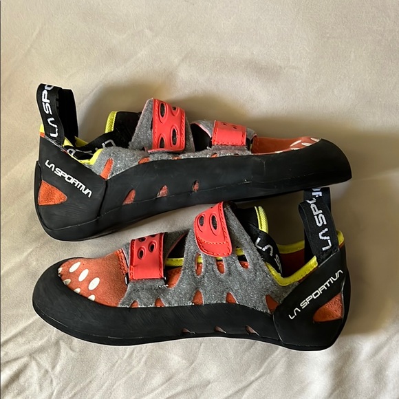 Womens Climbing Shoes - Picture 4 of 6